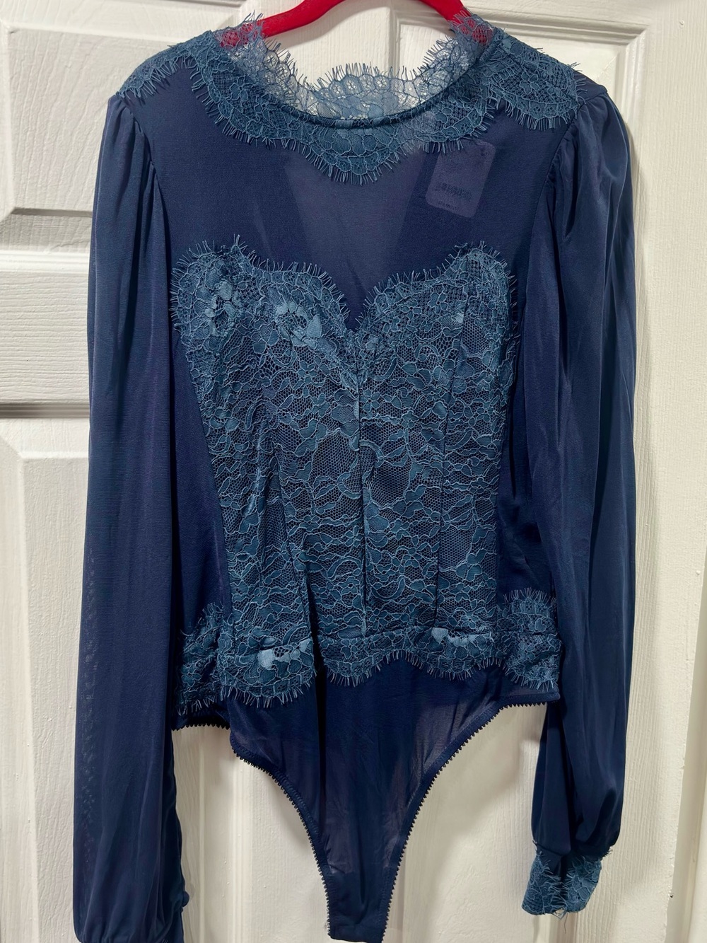 FREE PEOPLE Women's Navy Lace Long-Sleeve Bodysuit